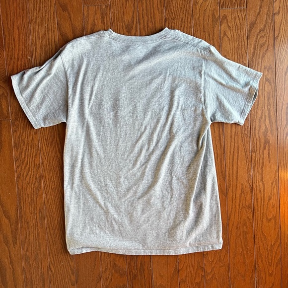 Men’s Champion Tshirt - Picture 3 of 4